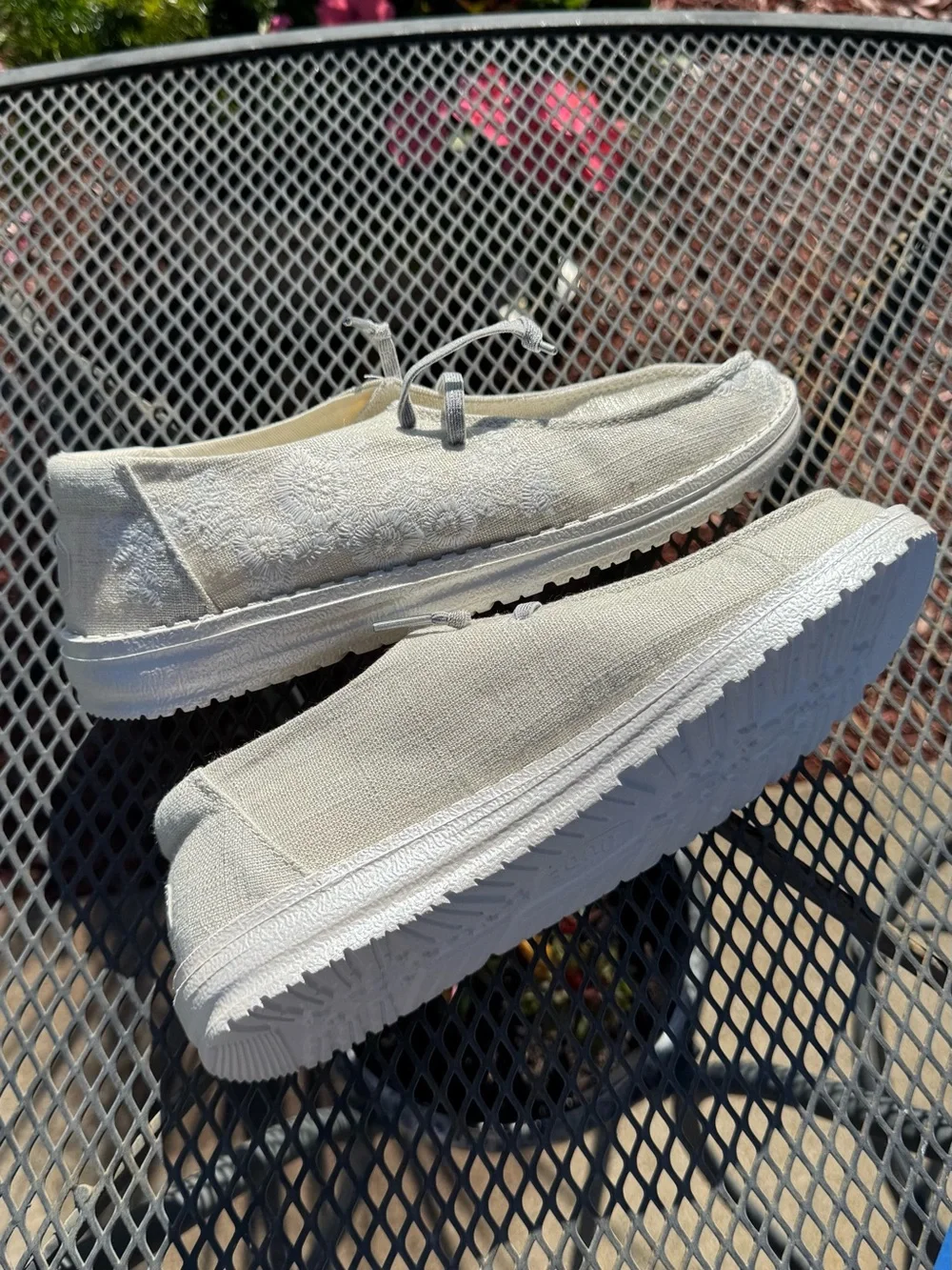 NEW Hey Dude Women's Lace-Up Casual Sneakers in Cream, Sparkly, Floral,Size 7